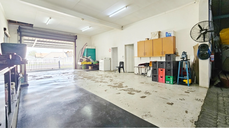  Bedroom Property for Sale in Oranjeville Free State